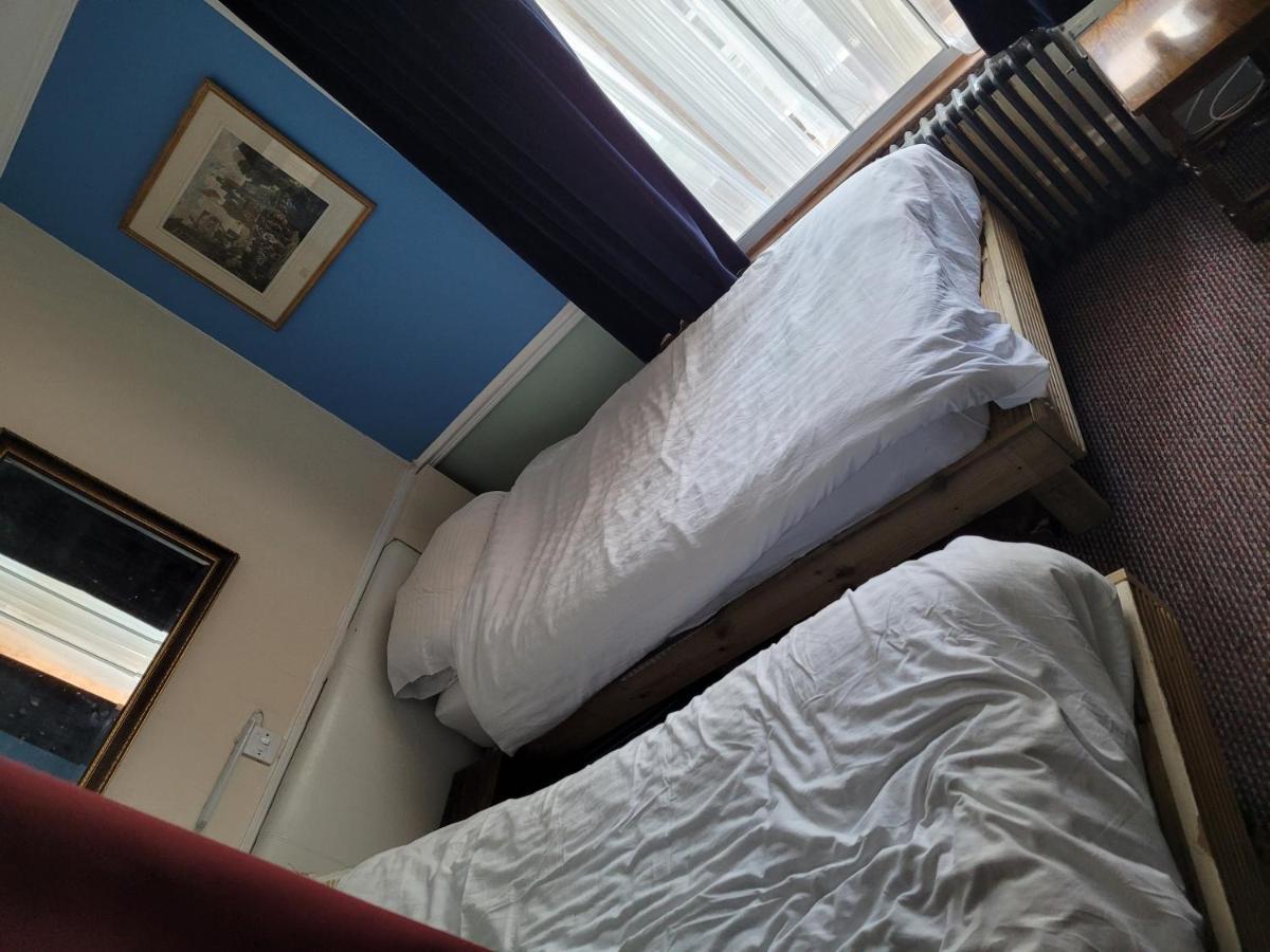 Les Fleurs Accommodation Дувър Екстериор снимка